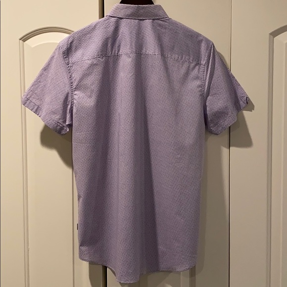 Calvin Klein Men’s short sleeve Dress Shirt. - Picture 3 of 5